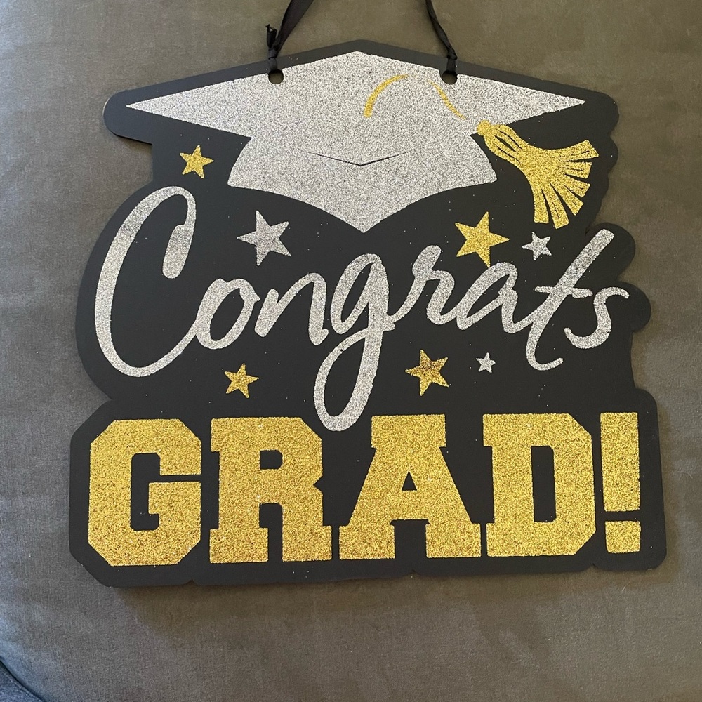 Congrats Grad Hanging Sign